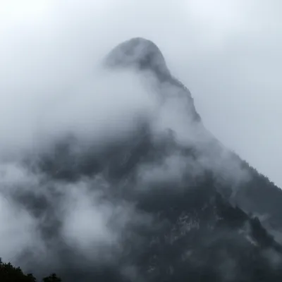 Illustration shrouded - Image 1