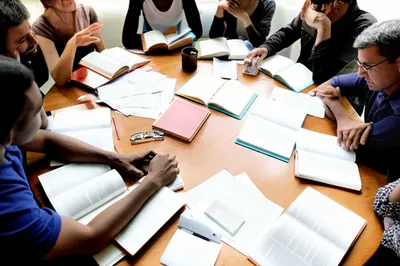 Illustration treats - Image 1