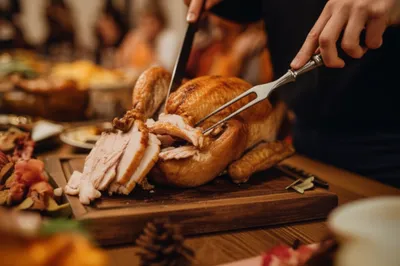 Illustration carving - Image 1