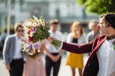 Illustration shy - Image 1