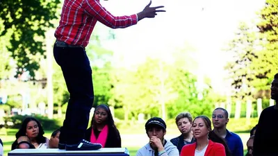 Illustration expounded - Image 1