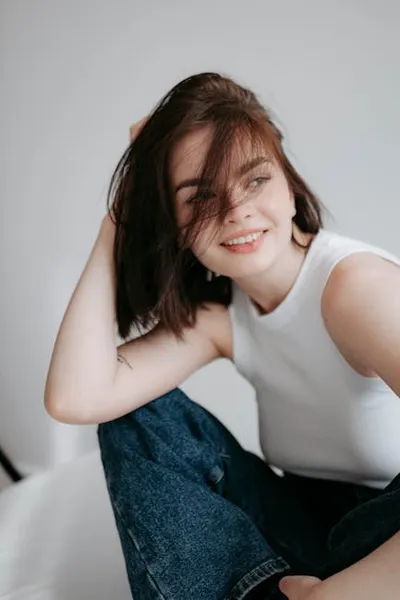 Illustration ruffling - Image 2