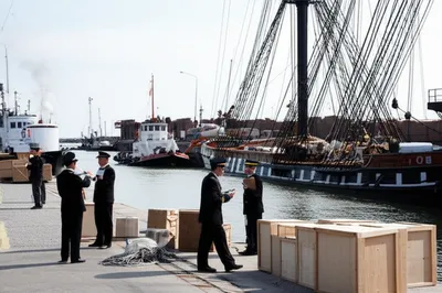 Illustration entrances - Image 1