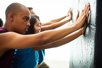 Illustration strain - Image 1