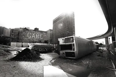 Illustration derailed - Image 2