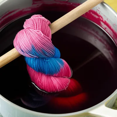 Illustration top - Image 1