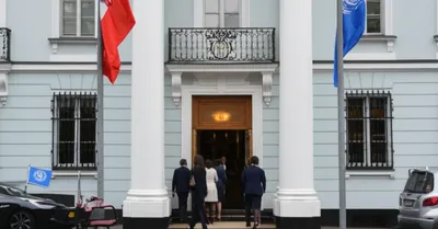 Illustration embassy - Image 1