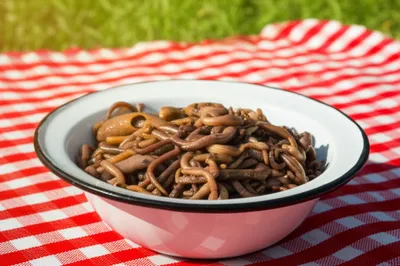 Illustration sickened - Image 1