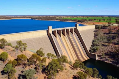 Illustration tank - Image 1