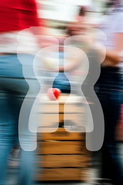 Illustration bracketed - Image 1