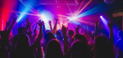 Illustration clubbed - Image 1