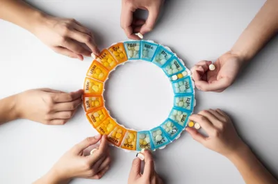 Illustration on - Image 1