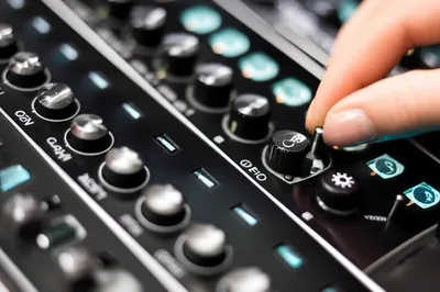 Illustration optioning - Image 1