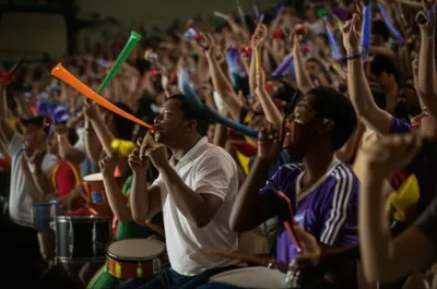 Illustration noisemakers