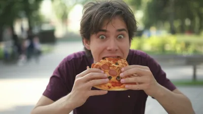 Illustration scoffed - Image 1