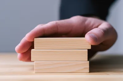 Illustration press - Image 1