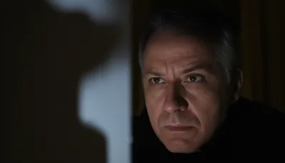 Illustration suspicion - Image 1