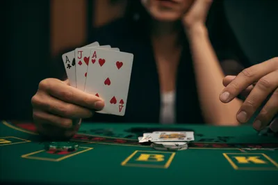 Illustration twists - Image 1