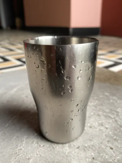 Illustration tumblers - Image 1
