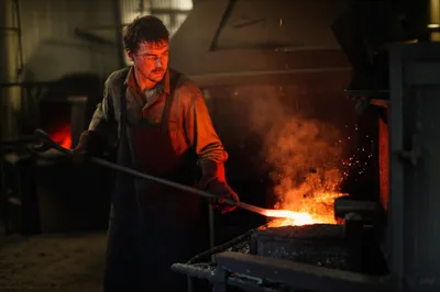 Illustration strikes - Image 1