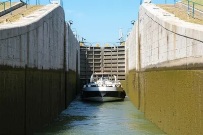 Illustration locks - Image 1