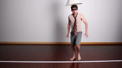 Illustration disguise - Image 1