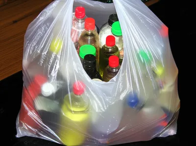 Illustration bottles - Image 1