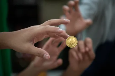 Illustration griping - Image 1