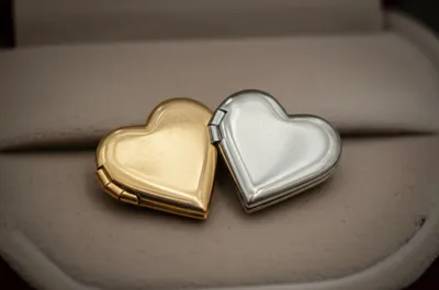 Illustration pendant - Image 1