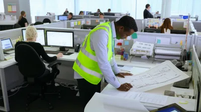 Illustration contractor - Image 1