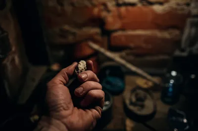 Illustration cracks - Image 1