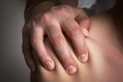 Illustration knuckles - Image 1