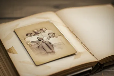 Illustration sepia - Image 1