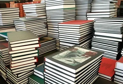 Illustration stack - Image 1