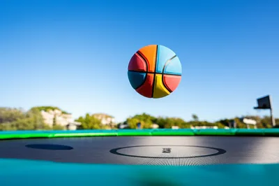 Illustration bounded - Image 1