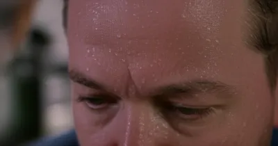 Illustration sweats - Image 1