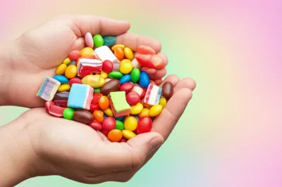 Illustration handfuls - Image 1