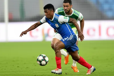 Illustration rolled - Image 1