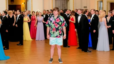 Illustration unsuited - Image 1