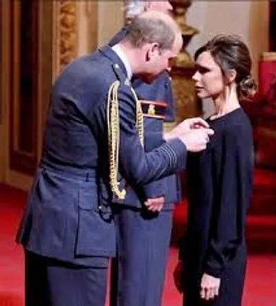 Illustration officer - Image 3