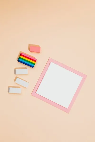 Illustration erasers - Image 2