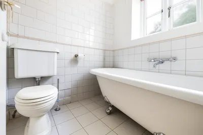 Illustration bathrooms - Image 1