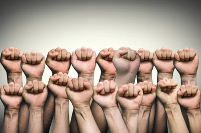 Illustration fists - Image 1