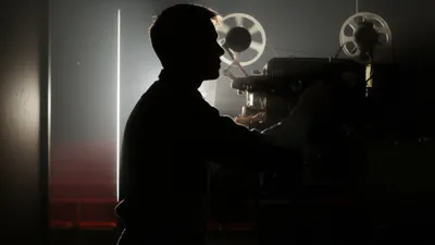 Hình ảnh minh họa projectionist