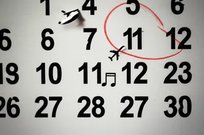 Illustration had - Image 1