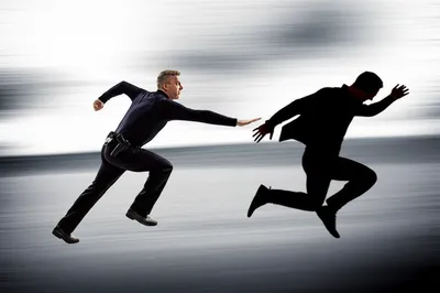 Illustration arresting