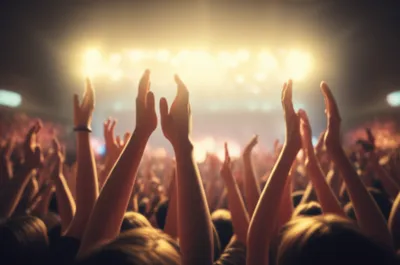 Illustration applauding - Image 1