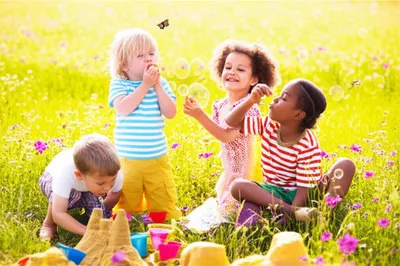 Illustration childhoods