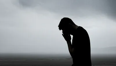 Illustration weeps - Image 1