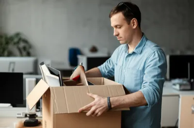 Illustration dismisses - Image 1